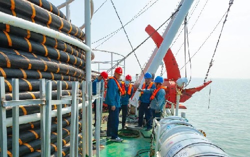 海底電力電纜怎么鋪設(shè)？(圖1)