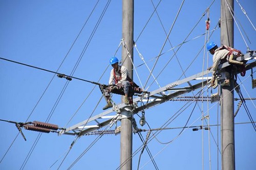 電纜絕緣層不合格有什么影響？戶外高壓線為什么沒有絕緣皮？(圖1)